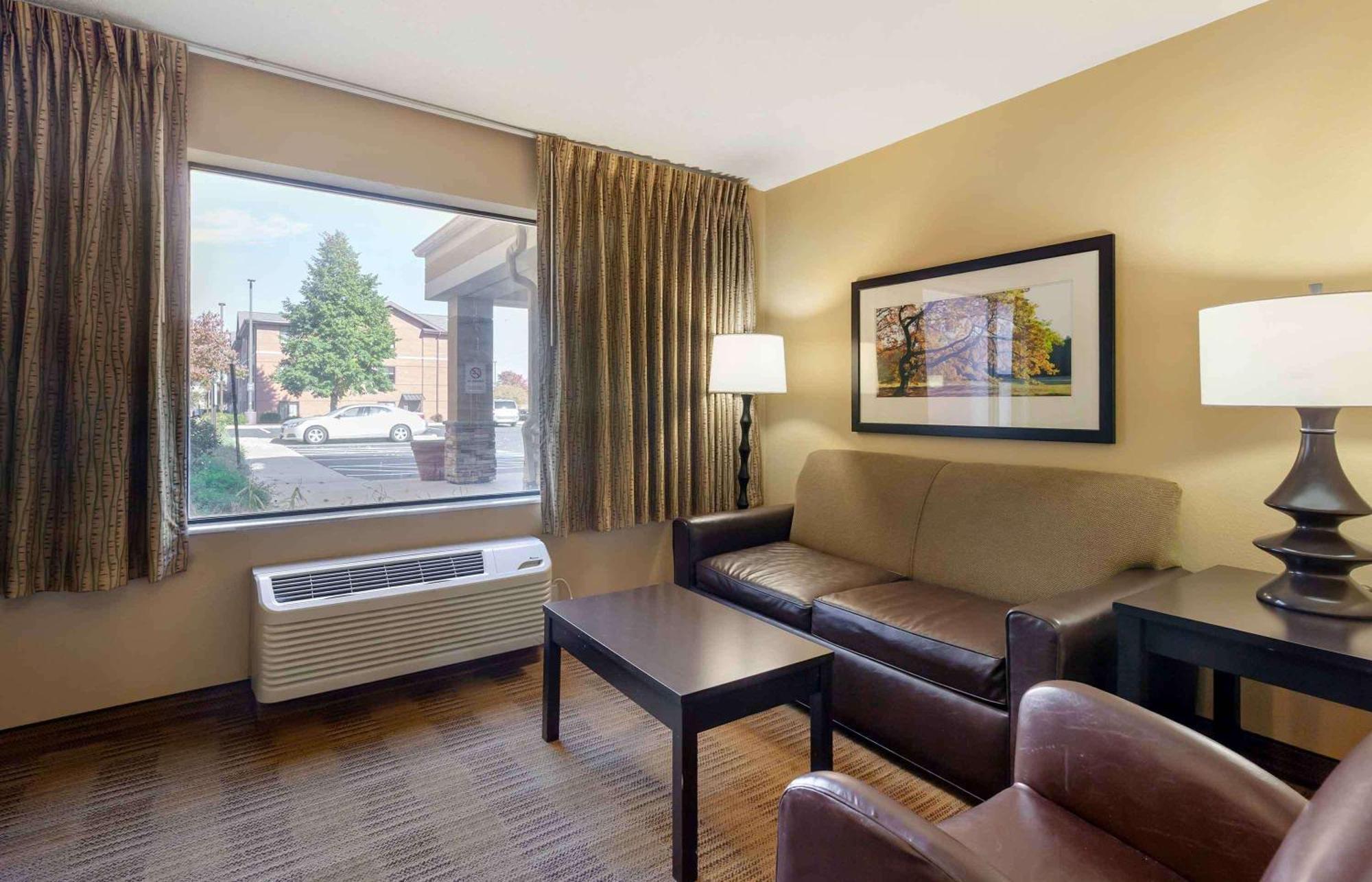 Extended Stay America Suites - Madison - Junction Court Middleton Exterior photo