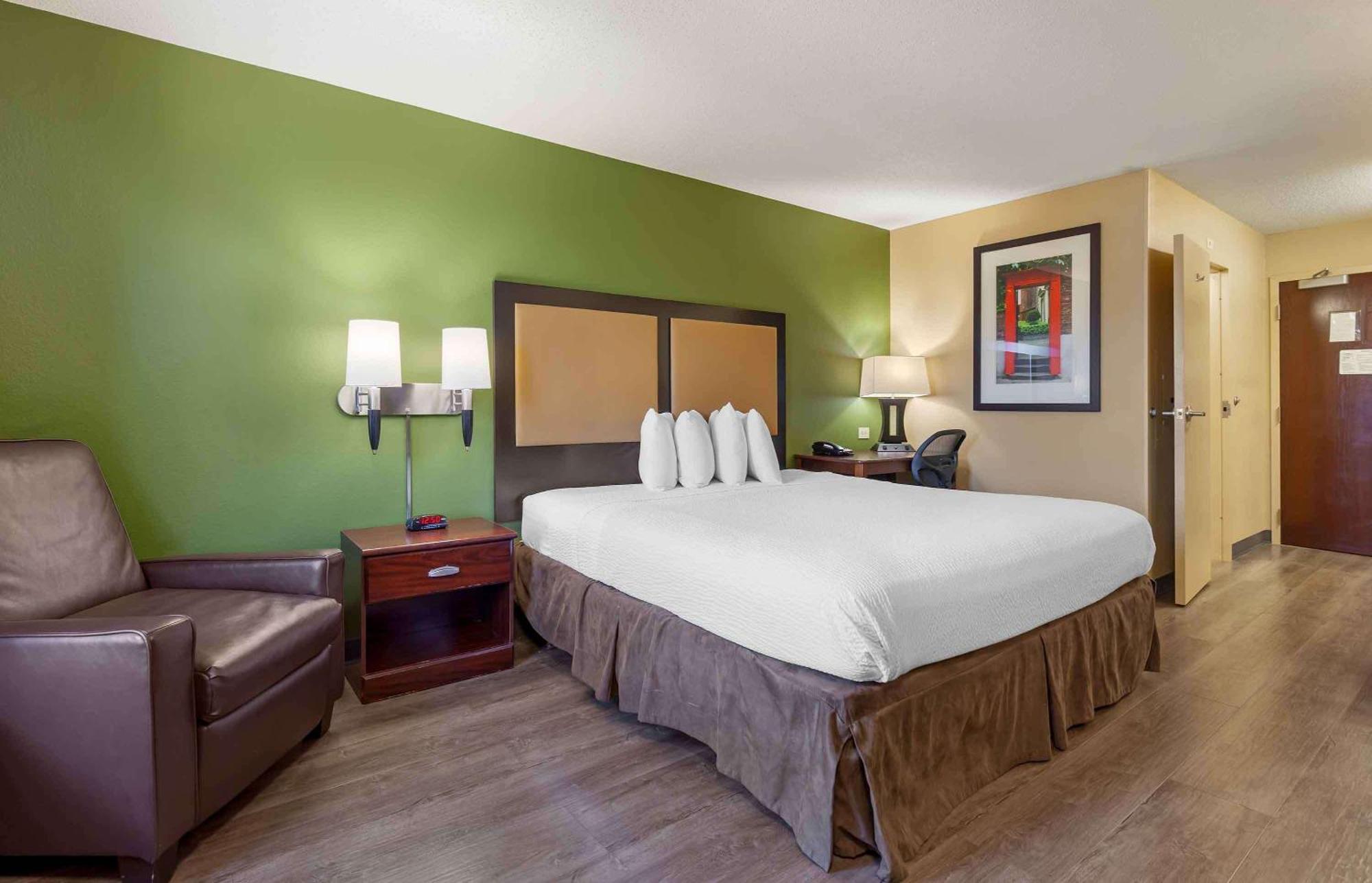 Extended Stay America Suites - Madison - Junction Court Middleton Exterior photo